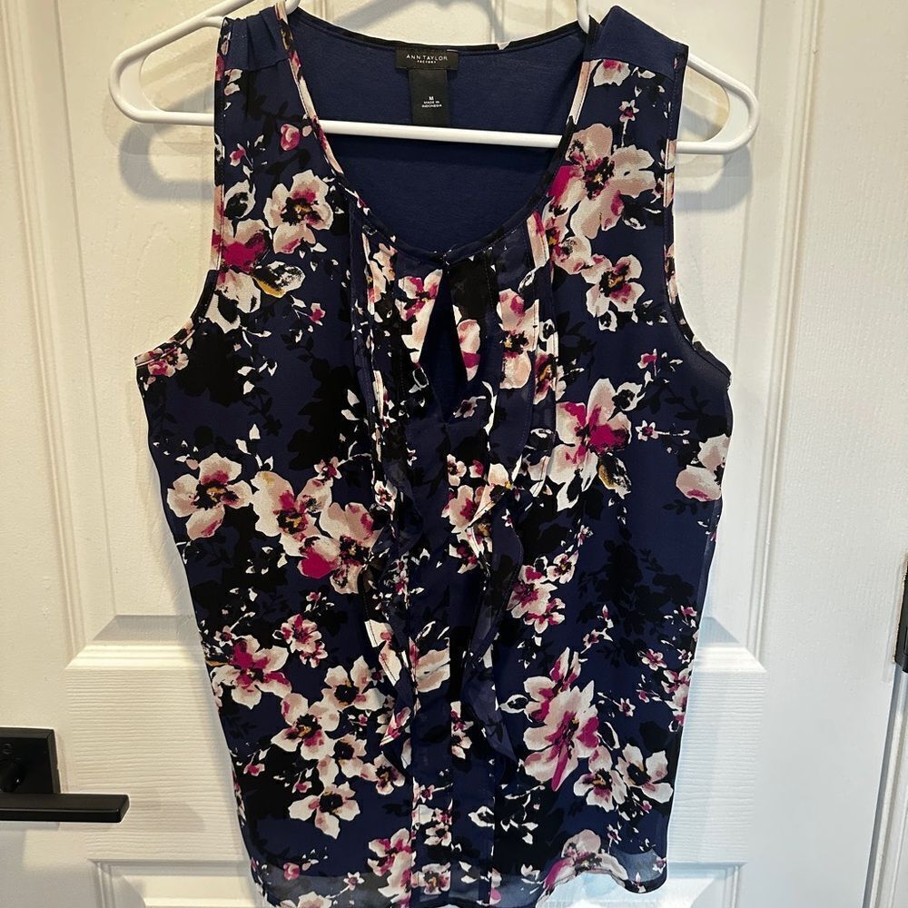 Ann Taylor Factory Floral and Flowy Tank Top with Keyhole